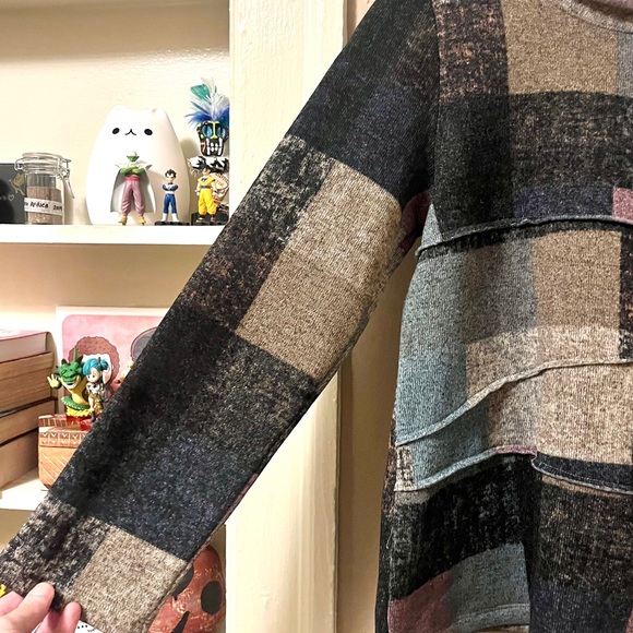 🏷️ talk of the walk • multicolor patchwork rolled mock neck tunic sweater - Picture 9 of 16